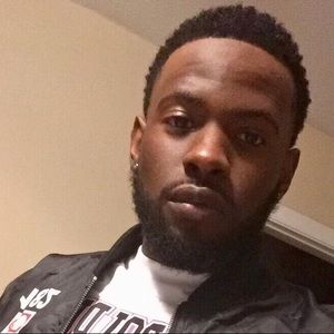 Meet your Posher, Devontae